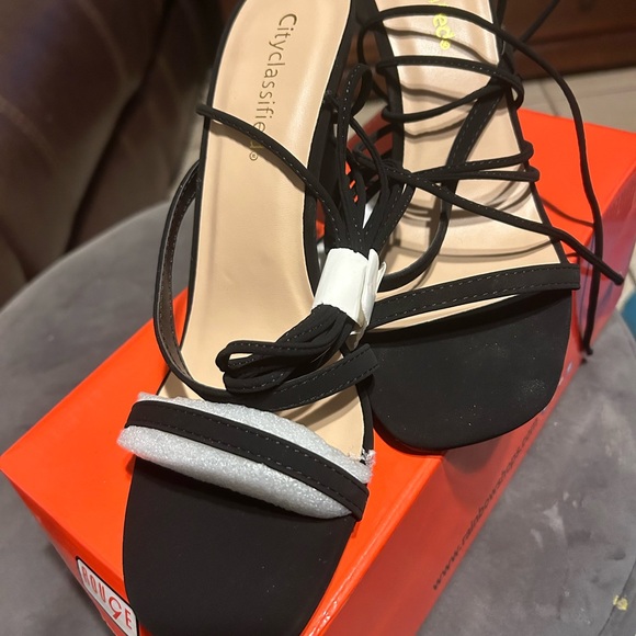 CITY CLASSIFIED WOMEN SHOES SIZE 8 1/2 COLOR BLACK - Picture 7 of 7